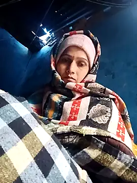 Jooli xx online show from January 8, 2:15 am