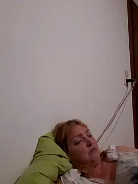 LiluLiluLilu online show from October 13, 8:55 pm