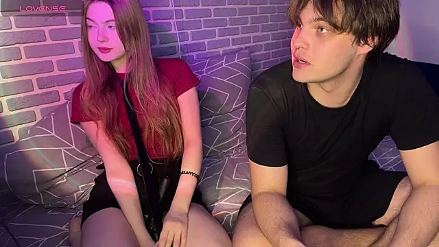 fetchingcouplee online show from October 12, 2:08 pm