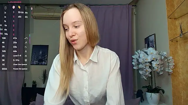 SoonMoor online show from March 9, 6:44 pm