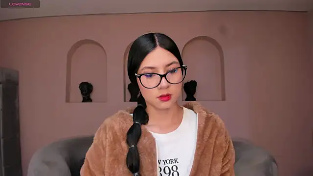 LaurentConnor online show from December 14, 11:21 pm