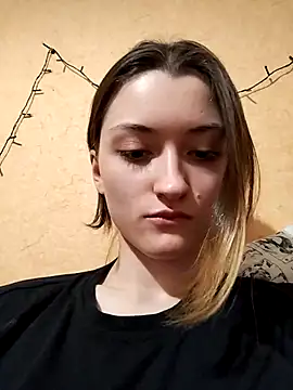 LillySvon online show from April 11, 6:11 pm