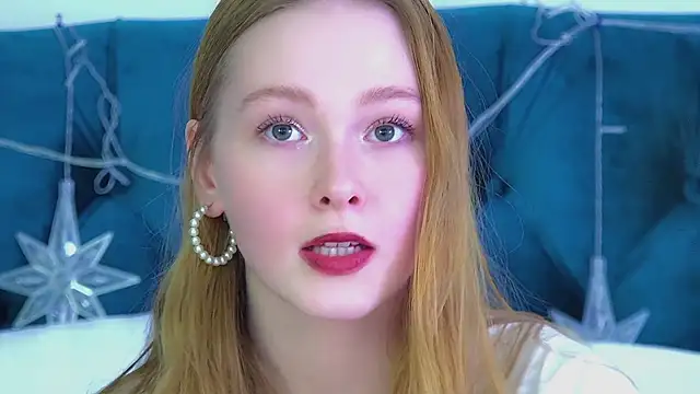 AgataFoxley online show from December 17, 6:12 pm