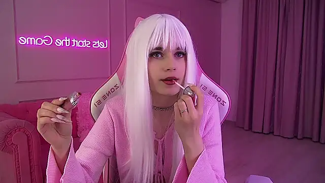 MelissaBauch online show from March 4, 6:25 pm