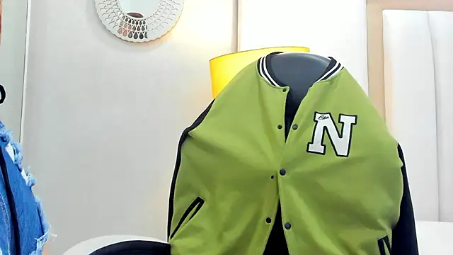 Sweet Lucianaa online show from October 3, 12:21 pm