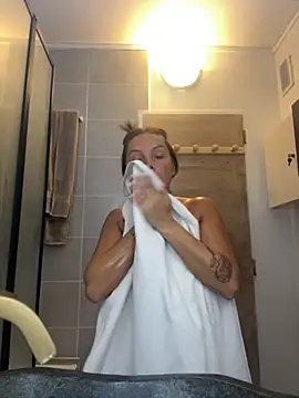 madiiy online show from September 12, 2:57 pm