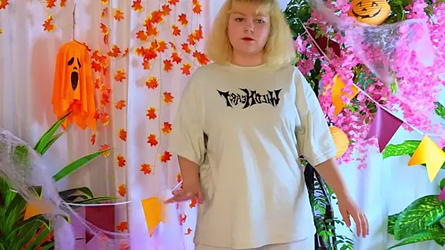 DianaJacobs online show from November 9, 11:28 am