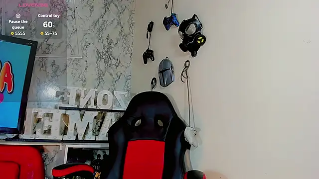 Candy Walker  online show from September 29, 7:08 pm