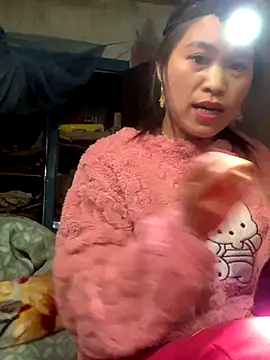 tuyetnhi-00 online show from December 16, 2:28 am