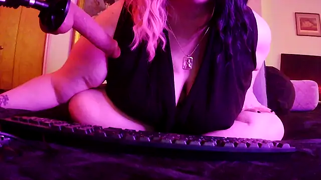 Princessblazed444 online show from November 22, 10:01 pm