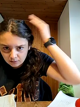 YoungLiisaxx online show from October 27, 8:21 am