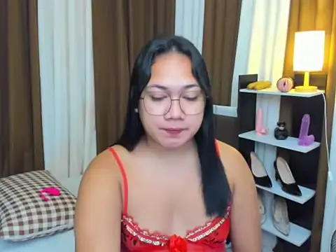 TsUncutKaren online show from September 29, 5:51 pm