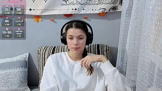 CutieAnny online show from December 16, 4:29 am