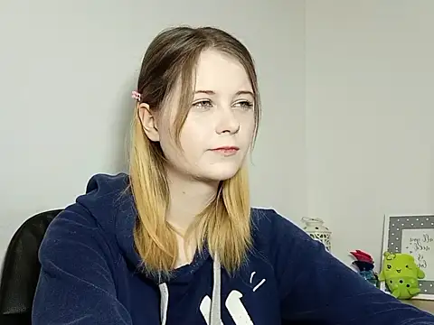 LydiaYoung online show from December 1, 7:16 pm