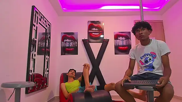 LONDON BOYS1 online show from September 16, 8:00 am