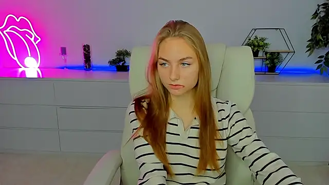 MilaAddams online show from October 9, 5:33 am