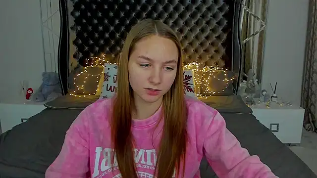 MilaAddams online show from January 10, 7:07 pm