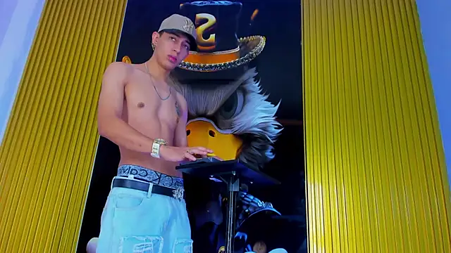 Dante Brown1  online show from November 12, 9:13 pm