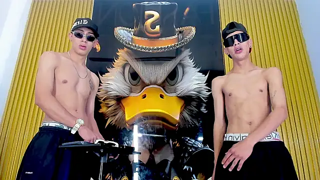 Dante Brown1  online show from October 14, 9:50 pm