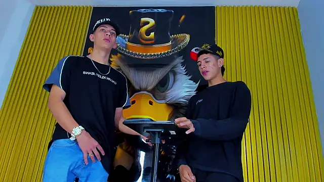 Dante Brown1  online show from November 3, 9:08 pm