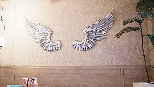 Tayler Kim online show from September 28, 6:24 pm