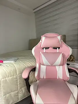 Nicolblossom1 online show from October 25, 11:00 pm