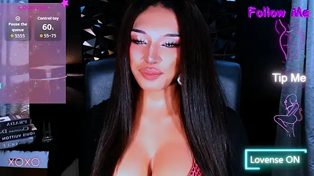 xUrGoddess Bellax online show from September 23, 11:30 am