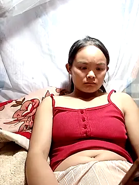 xinhxinhcute online show from October 12, 1:13 pm