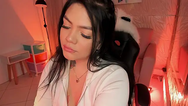 MAGIC TESSA online show from September 19, 7:02 pm