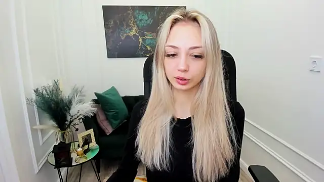 EmilyGraydis online show from March 15, 4:47 am