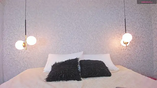 jazlin angels online show from September 28, 6:53 am