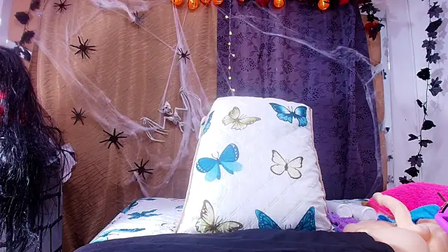 sweegirl69 online show from October 15, 11:57 am