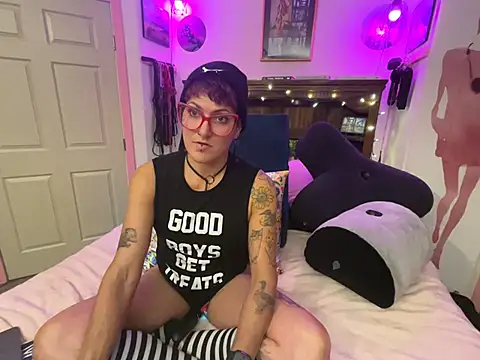 kinkycanner online show from February 25, 4:22 am