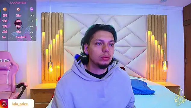 Laia and Damian online show from October 13, 1:03 pm