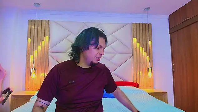 Laia and Damian online show from October 8, 8:02 pm