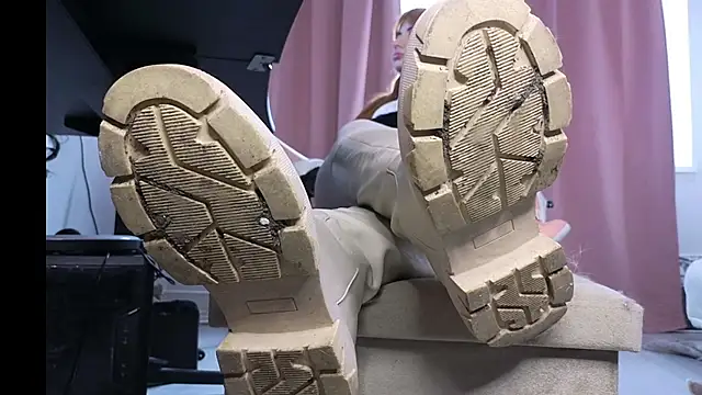 CruelSiren online show from March 2, 9:27 am