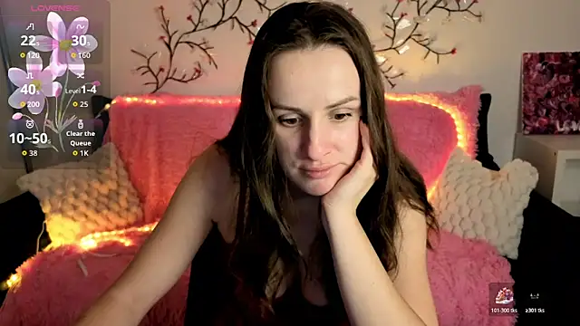 Julia Lia online show from October 20, 10:29 am