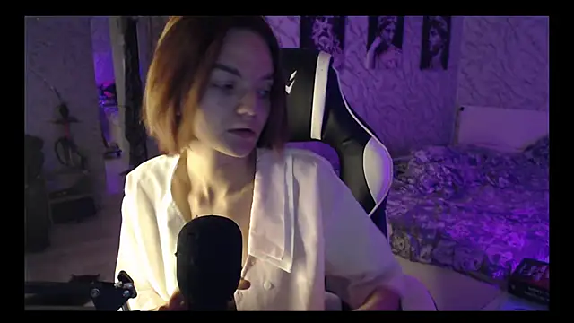 Kitti study online show from September 27, 11:28 am