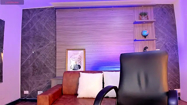 sofiapalacioss online show from October 31, 8:24 pm