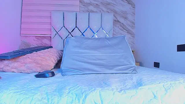 collet 1 online show from March 8, 12:09 pm