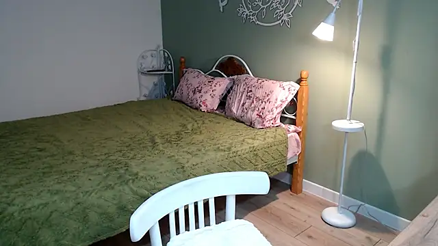 MillyBoo0 online show from June 15, 9:37 pm