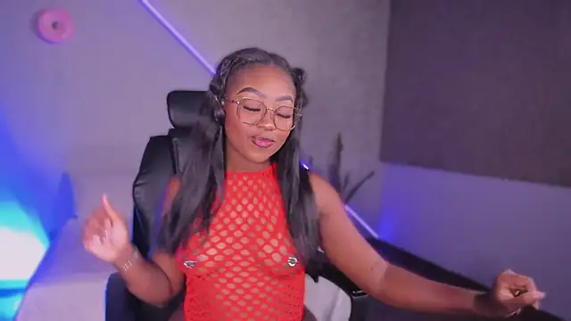 Kishalove  online show from December 4, 10:50 am