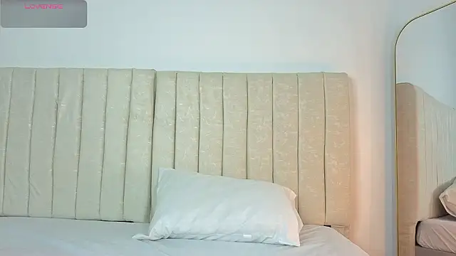 Paulaboterom online show from February 3, 4:23 pm