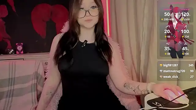 hornyprincess19 online show from October 2, 12:43 pm