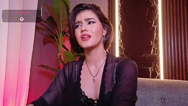 La Diabla 111  online show from October 9, 8:13 pm