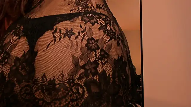 allie bruce online show from April 10, 6:41 am