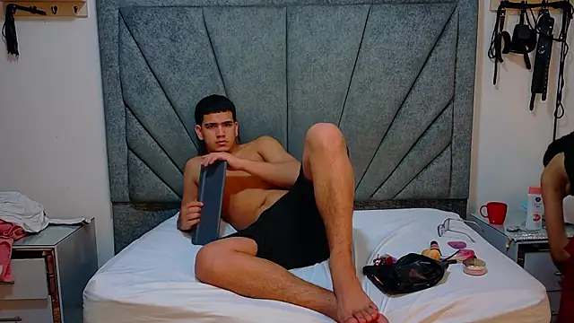 KamilaAndJavier online show from November 25, 2:25 am