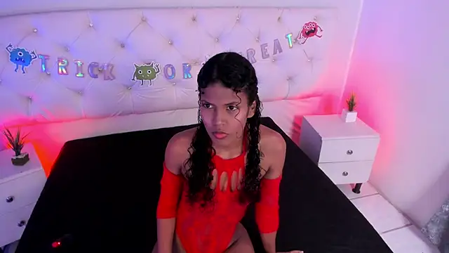 Ambeer fox  online show from November 4, 8:14 pm