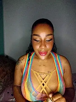 Queen Amara online show from March 6, 4:07 am