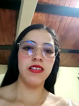 vanessalovetrip online show from October 14, 3:14 pm